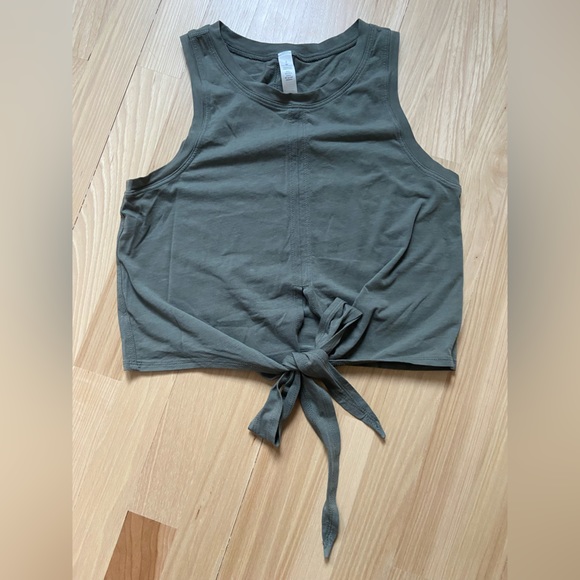 Lululemon Time to Restore Tank - Sage Green Sz 2 - Picture 2 of 5